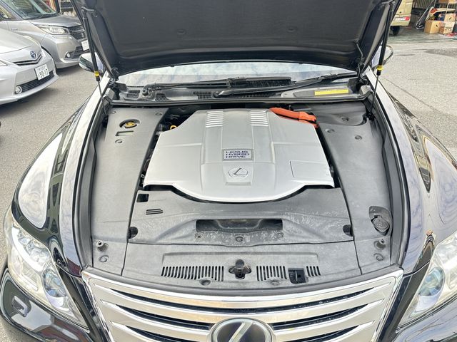 TOYOTA LEXUS LS600HL 2011 Image 31