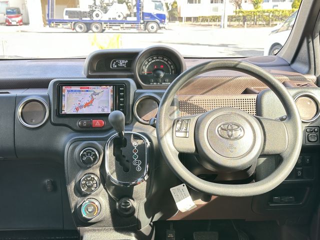 TOYOTA SPADE 2015 Image 31