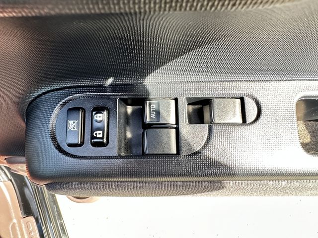 TOYOTA SPADE 2015 Image 31