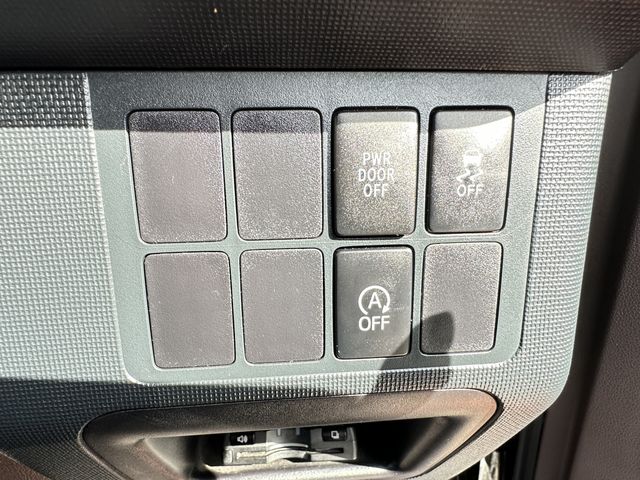 TOYOTA SPADE 2015 Image 31