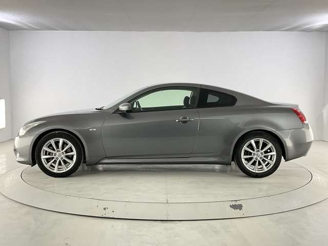 NISSAN SKYLINE COUPE 2011 Image 31
