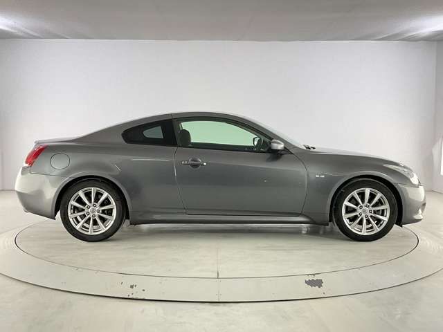 NISSAN SKYLINE COUPE 2011 Image 31