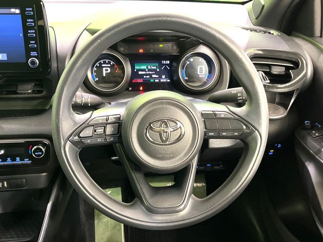 TOYOTA YARIS 2021 Image 31