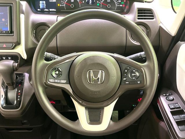 HONDA N BOX 2022 Image 31