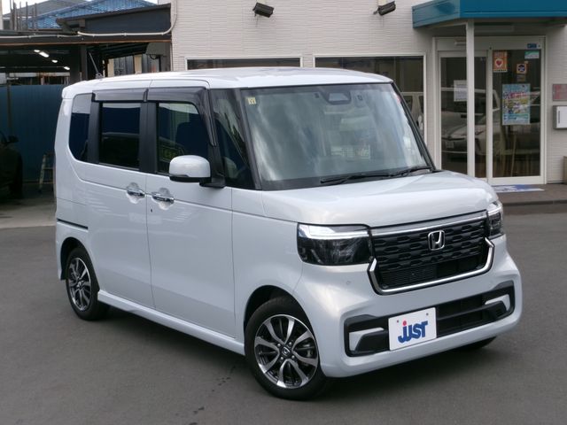 HONDA N BOX CUSTOM 2023 Image 31