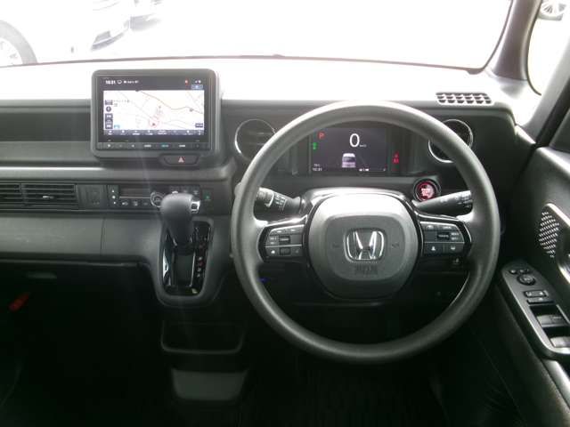 HONDA N BOX CUSTOM 2023 Image 31