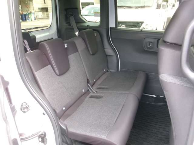 HONDA N BOX CUSTOM 2023 Image 31