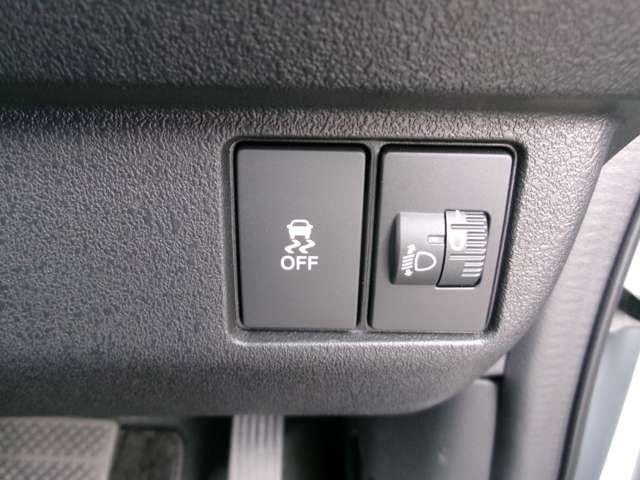 HONDA N BOX CUSTOM 2023 Image 31