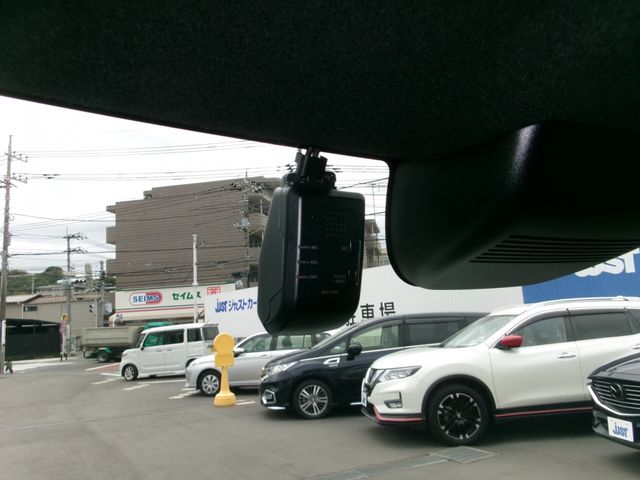 HONDA N BOX CUSTOM 2023 Image 31