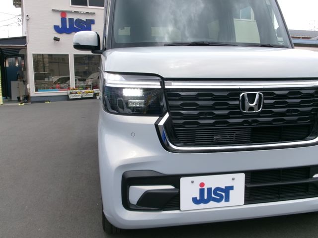 HONDA N BOX CUSTOM 2023 Image 31