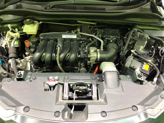 HONDA VEZEL HYBRID 2015 Image 31