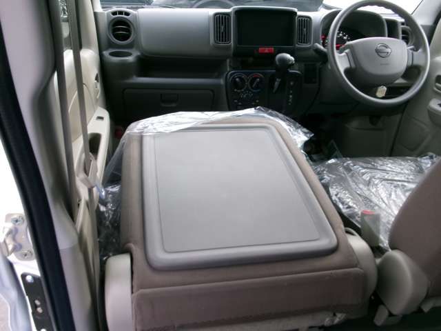 NISSAN NV100 CLIPPER 2024 Image 31