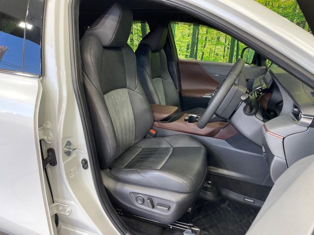 TOYOTA HARRIER HYBRID 2023 Image 31