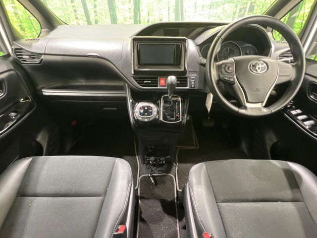 TOYOTA NOAH 2019 Image 31