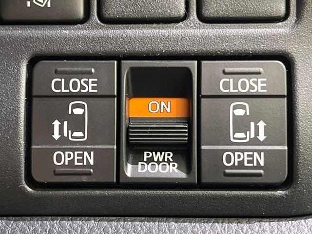 TOYOTA NOAH 2019 Image 31