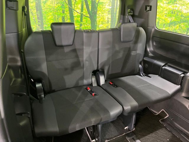 TOYOTA NOAH 2019 Image 31