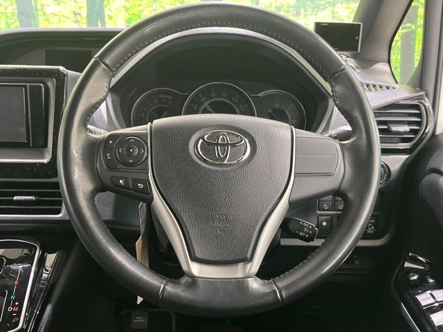 TOYOTA NOAH 2019 Image 31