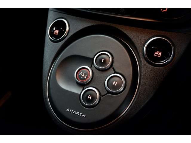 FIAT ABARTH 595 2017 Image 31