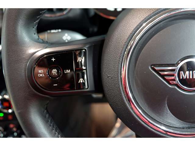 BMW MINI COOPER SD CROSS 2022 Image 31