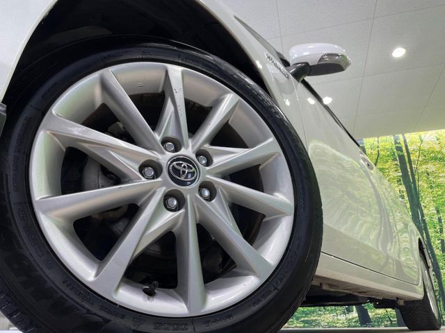 TOYOTA PRIUS ALPHA 2015 Image 31