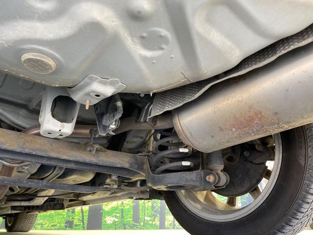 TOYOTA PRIUS ALPHA 2015 Image 31