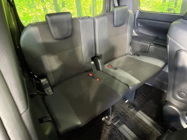 TOYOTA NOAH 2016 Image 31