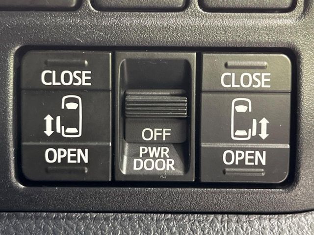 TOYOTA VOXY 2019 Image 31