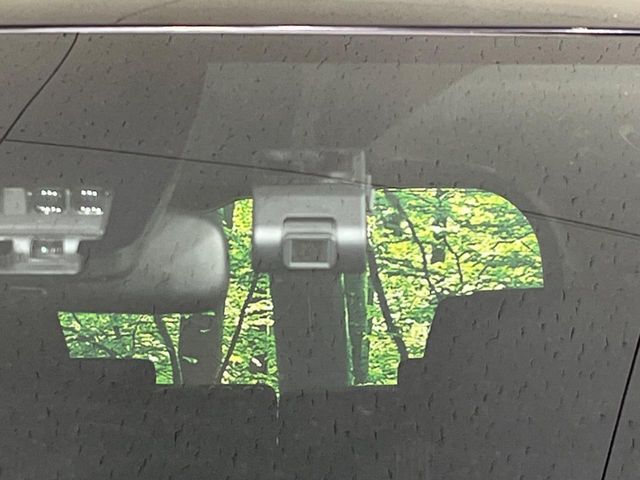 TOYOTA VOXY 2019 Image 31