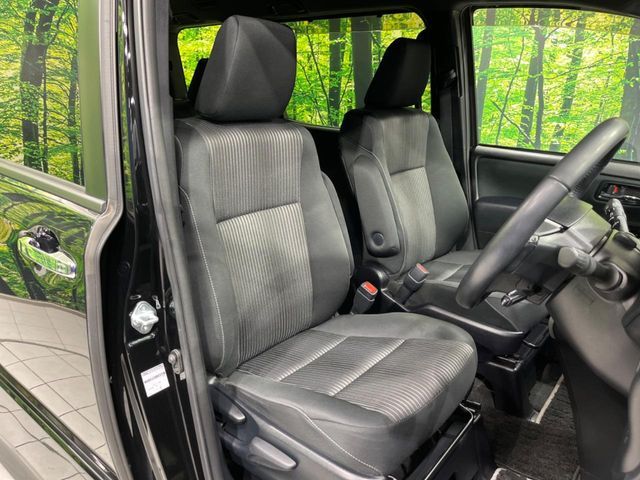 TOYOTA VOXY 2019 Image 31