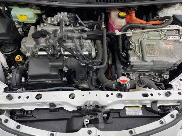 TOYOTA AQUA 2015 Image 31