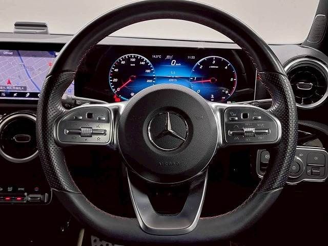 MERCEDES BENZ A CLAS 2019 Image 31