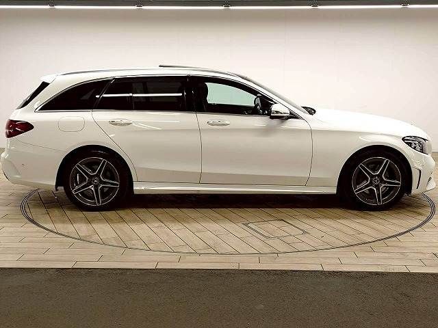 MERCEDES BENZ C CLAS 2019 Image 31