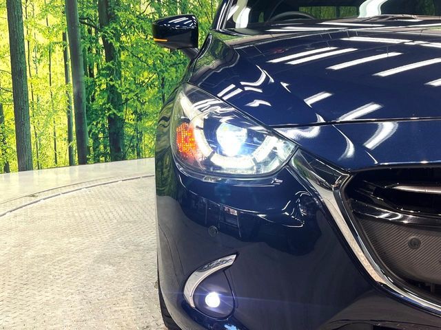 MAZDA DEMIO 2017 Image 31