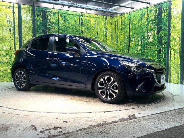 MAZDA DEMIO 2017 Image 31