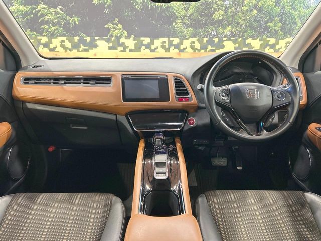 HONDA VEZEL HYBRID 2015 Image 31