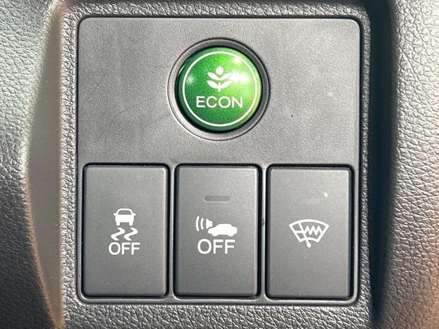 HONDA VEZEL HYBRID 2015 Image 31