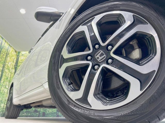 HONDA VEZEL HYBRID 2015 Image 31