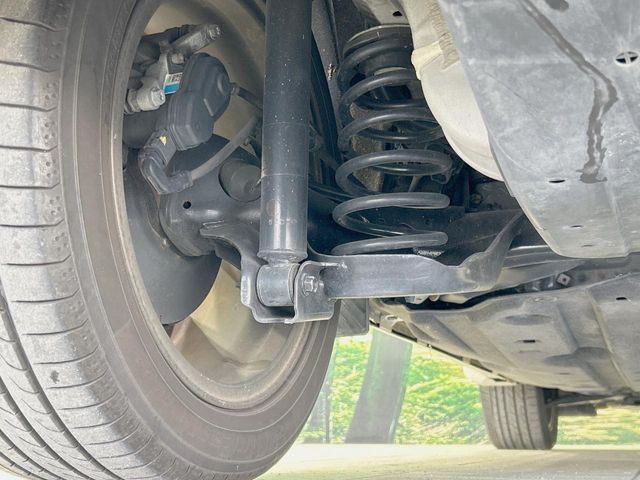 HONDA VEZEL HYBRID 2015 Image 31