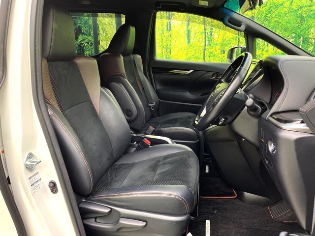 TOYOTA ALPHARD 2017 Image 31