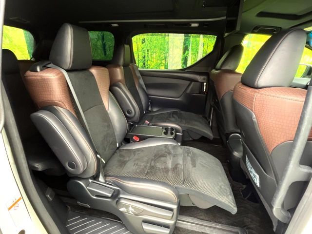 TOYOTA ALPHARD 2017 Image 31