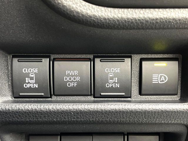 TOYOTA SIENTA HYBRID 2025 Image 31