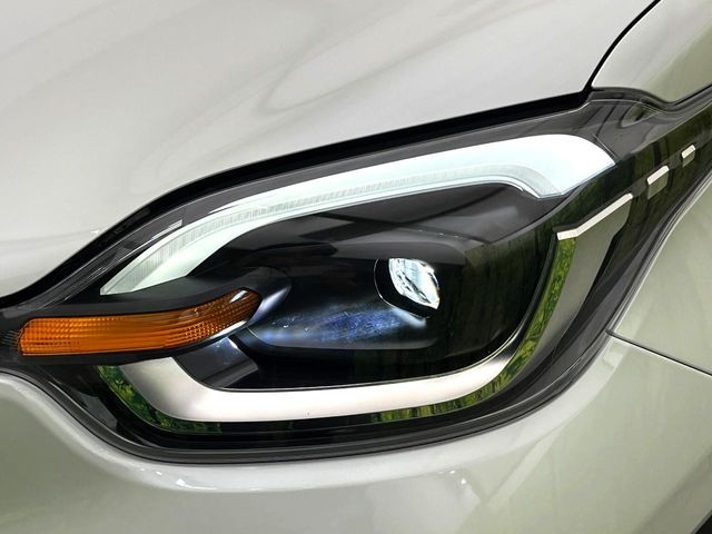 TOYOTA SIENTA HYBRID 2025 Image 31