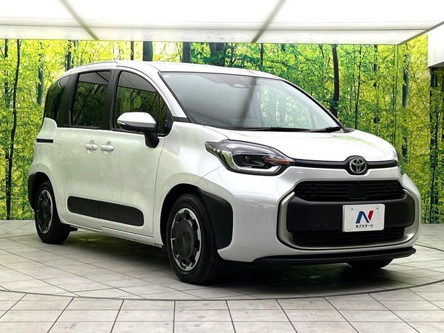 TOYOTA SIENTA HYBRID 2025 Image 31
