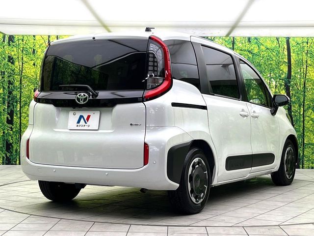 TOYOTA SIENTA HYBRID 2025 Image 31