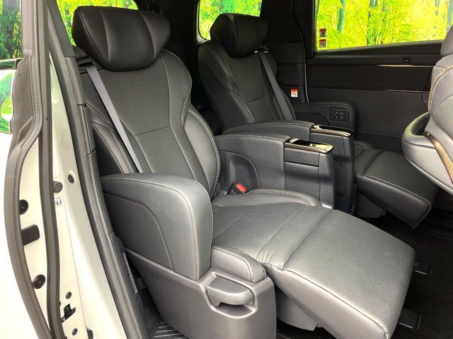 TOYOTA ALPHARD HYBRID 2024 Image 31