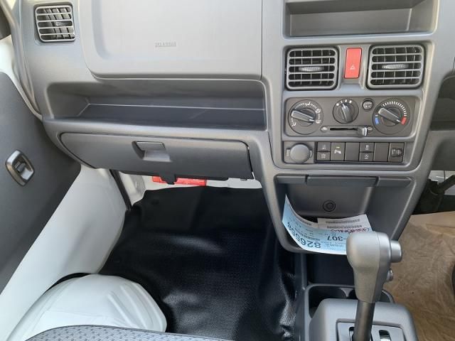 NISSAN CLIPPER TRUCK 2025 Image 31