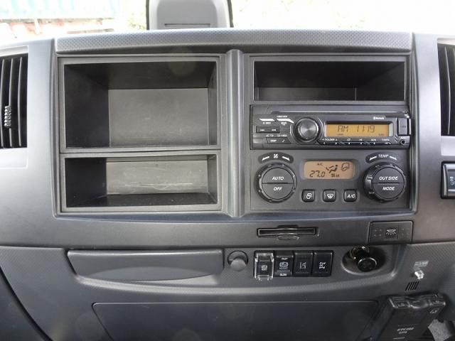 ISUZU FORWARD 2023 Image 31