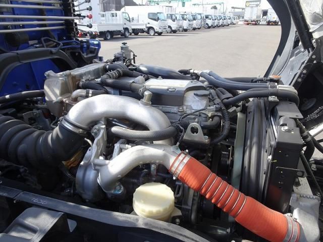 ISUZU FORWARD 2023 Image 31