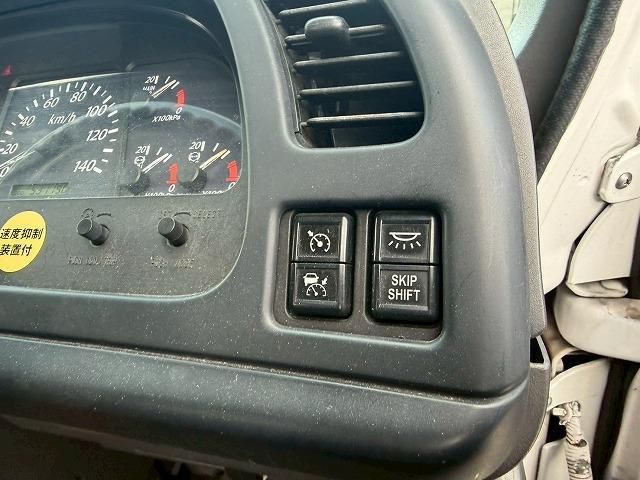 ISUZU GIGA 2014 Image 31