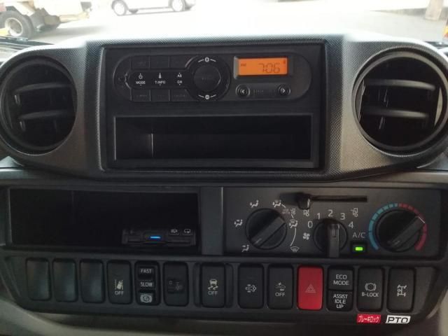 TOYOTA DYNA 2019 Image 31